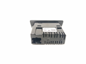 Volkswagen Golf VIII (2019–2026) USB port 2G6035954 - 2