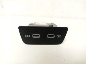   USB-Anschluss 