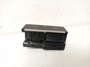 Volkswagen Golf VIII (2019–2026) Parking brake switch 5H0927225A - 2