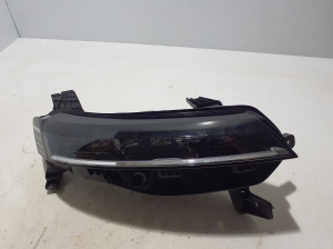 RENAULT Megane E-Tech CMF-EV (2022–2026) Esituli 260104574R - 6