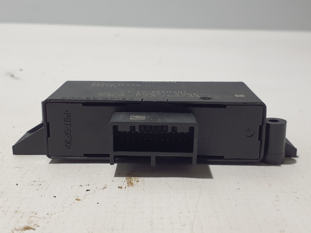 NISSAN Qashqai 2 generation (2013-2023) PDC Parking Distance Control Unit 285384EA0A 25397388