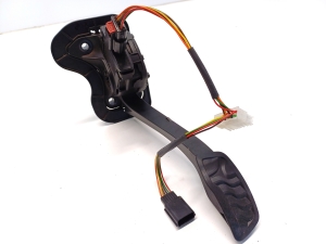   Gaspedal  - BK21-9F836-AE 