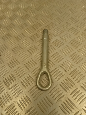  Tow hook 