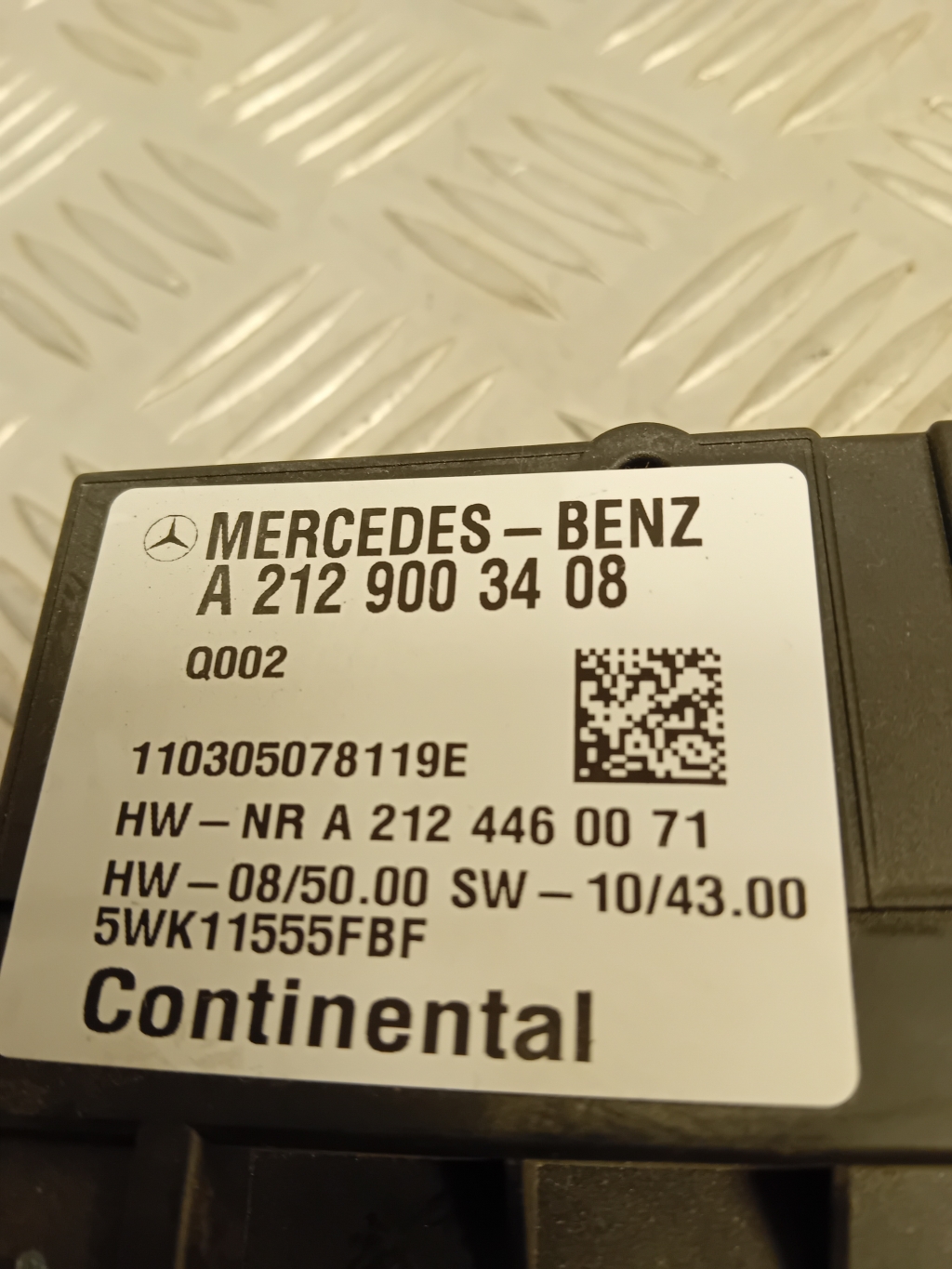 MERCEDES-BENZ C-Class W204/S204/C204 (2004-2015) Управление топливным насосом A2129003408 25407916