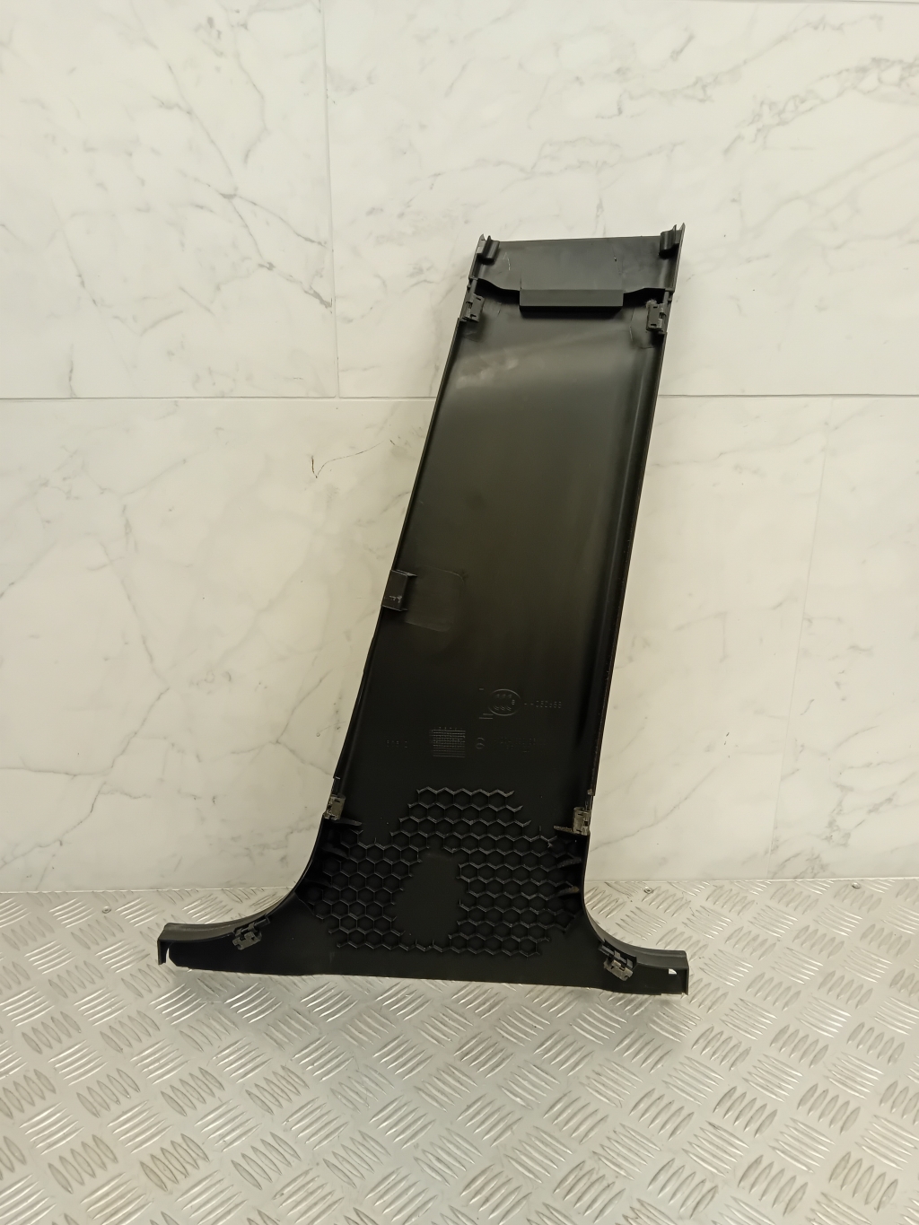 MERCEDES-BENZ C-Class W204/S204/C204 (2004-2015) Kreisās puses statņu apdare A2046900525 25407902