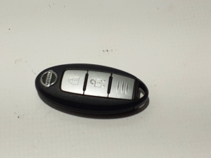   Ignition key 