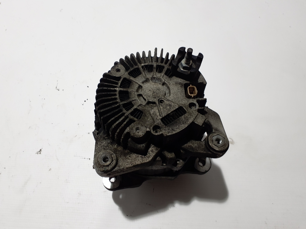 RENAULT Laguna 3 generation (2007-2015) Alternator 8200654785 25432263