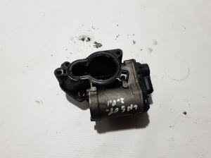  EGR valve 