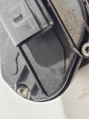  EGR valve 