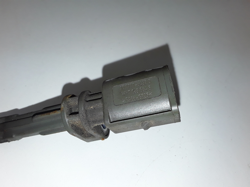 SEAT Leon 3 generation (2012-2020) Rear Right ABS Sensor WHT083864B 25572322