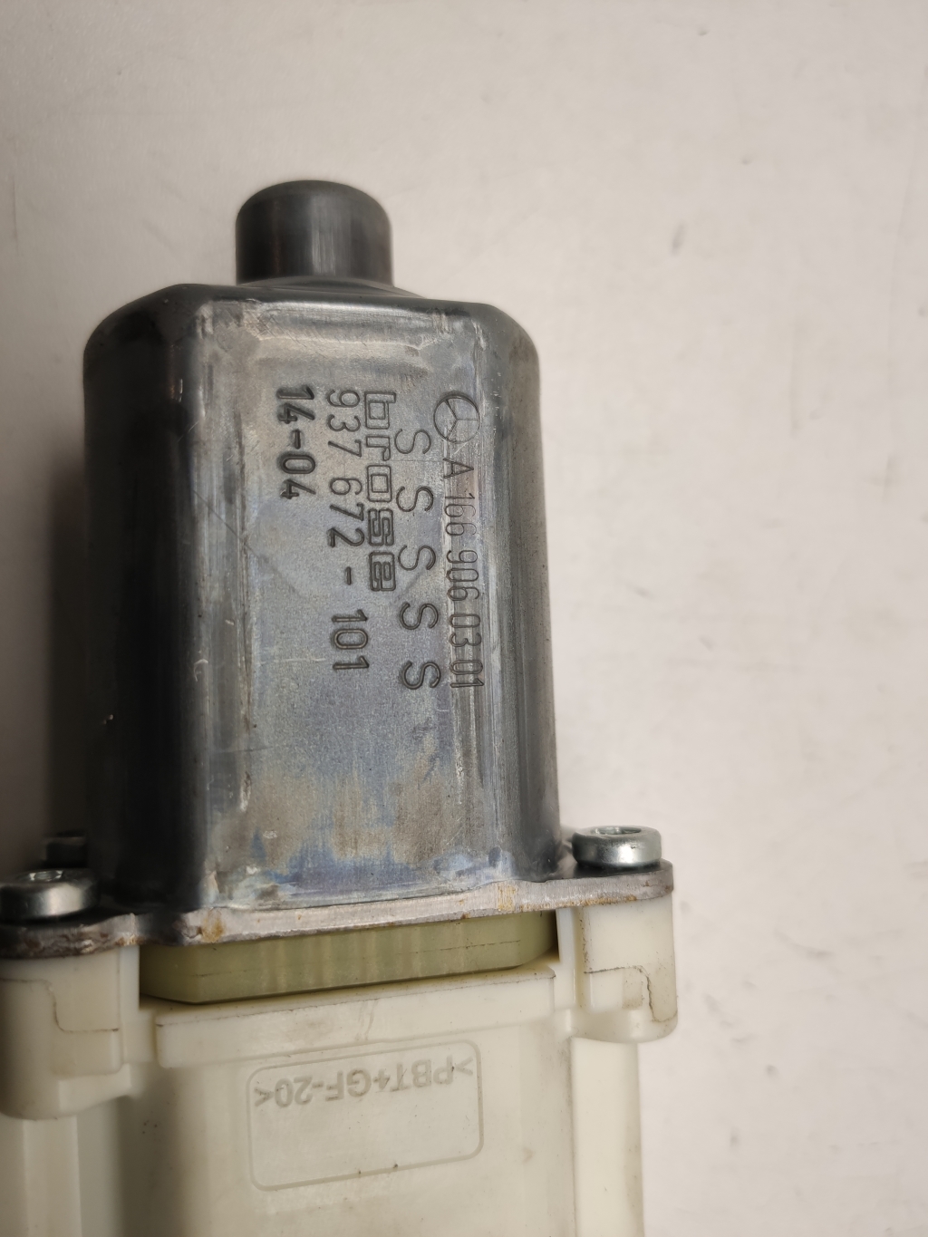 MERCEDES-BENZ S-Class W222/C217/A217 (2013-2020) Motor regulator geam ușă stânga față A1669060301 25413026