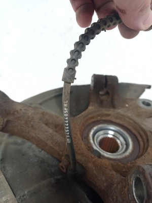 Opel Mokka (2012–2020) Front wheel hub - 4