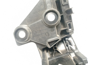 Volkswagen Golf VIII (2019–2026) Rear bumper bracket 5H9807393E - 2