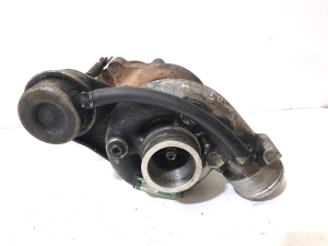 Volkswagen Passat B3 (1988–1993) Turbo 028145703B  4655771  UI0522F - 3