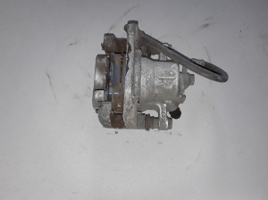 TOYOTA RAV 4 A4 (2012–2018) Tagumine pidurisadul 4785042070 - 2