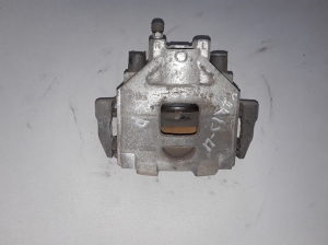 Bremssattel vorne - 477300D070