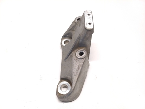 Polestar 2 II (2021–2026) Engine bracket 31686306 - 2