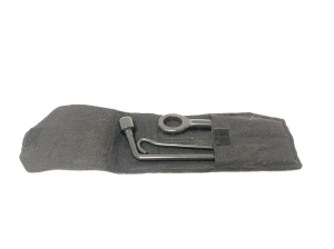 Kia Sorento (2009–2014) Spare wheel wrench - 4