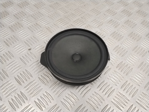   Rear side door speaker 