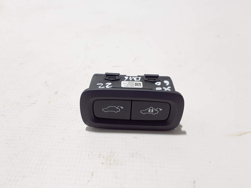 VOLVO XC60 2 generation (2017-2024) Back cover Open Switches 31674801 25580295