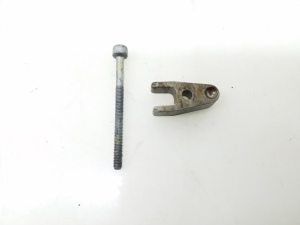   Fuel injector holder 