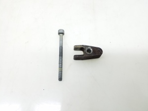   Fuel injector holder 