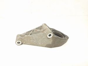 Opel Mokka (2012–2020) Front drive shaft bracket 13248689 - 3