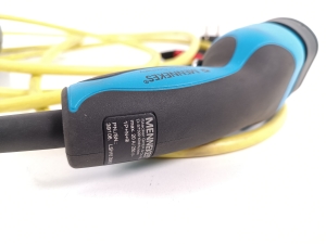  Battery charging cable 