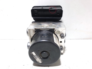 Mercedes Benz C-Class 204 (2007–2014) ABS Steuergerät A2045453932  A2044314012 - 4