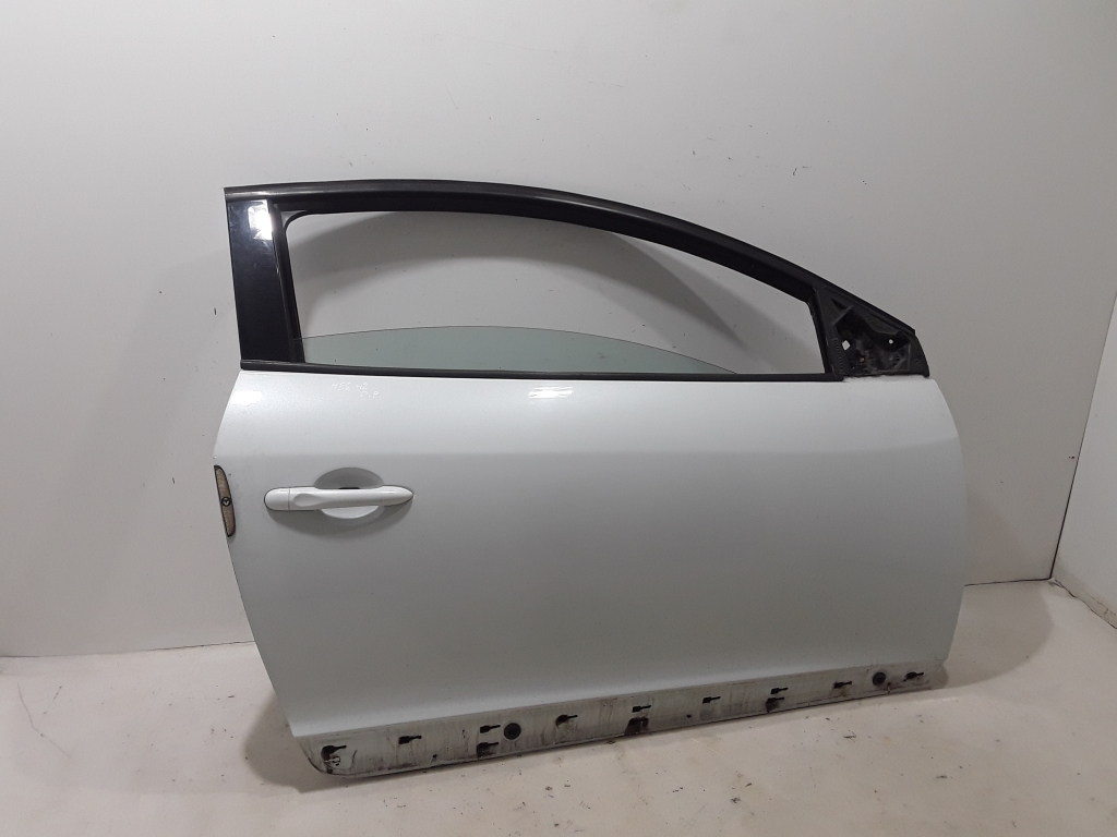 RENAULT Megane 3 generation (2008-2020) Front Right Door 801001645R 25573635