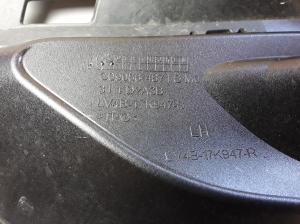 Ford Kuga III (2020–2026) Nebelscheinwerferabdeckung vorne LV4B17K947R - 2
