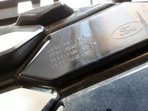 Ford Kuga III (2020–2026) Iluvõre LV4B8200Y - 3