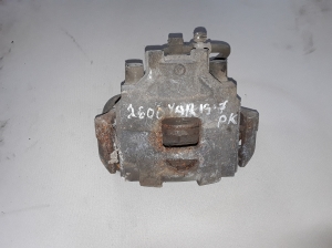 TOYOTA Yaris (2011–2020) Bremssattel vorne 477500D200