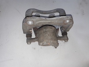 TOYOTA RAV 4 A4 (2012–2018) Eesmine pidurisadul 4775042091 - 2