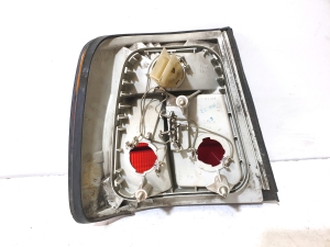 BMW 5 SERIES E34 (1988–1996) Eckleuchte hinten 63215R6 - 2