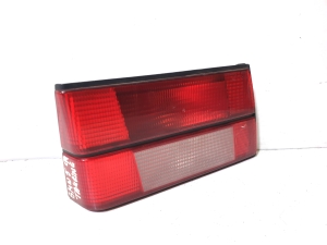 Tail light on trunk lid - 83515610L  3374463201