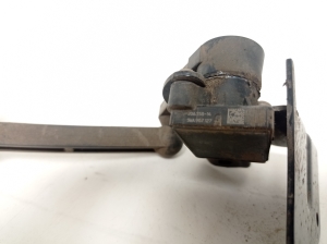 Volkswagen Golf VIII (2019–2026) Andur tagumisel rummul 5WA907127 - 3