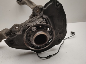 Mercedes Benz S-Class 222 (2013–2020) Front wheel hub A2223321901 - 2