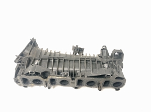  Intake manifold 