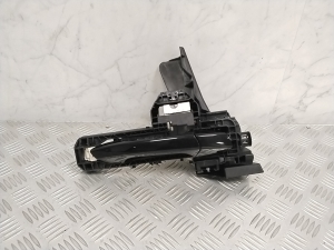 Front door external opening handle and its details - A2047601634
