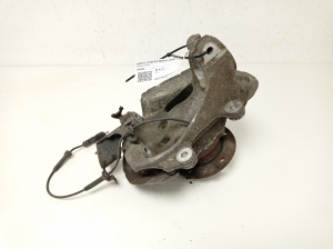 Front wheel hub - 198788