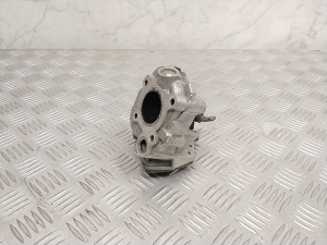  EGR valve 