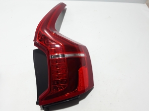  Rear corner lamp 