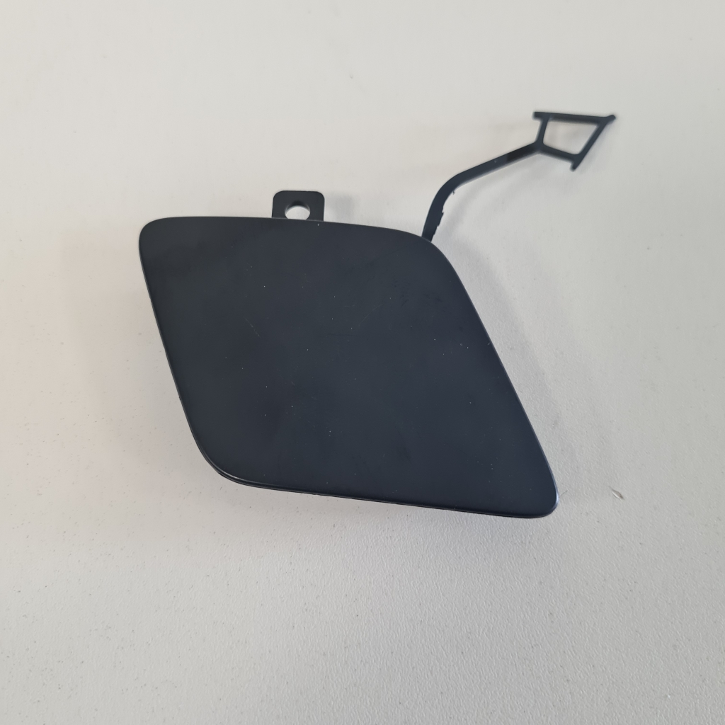 Volkswagen Passat B8 (2014–2023) Front bumper tow hook cover 3G0807155 Volkswagen Passat B8 (2014–2023) Front bumper tow hook cover 3G0807155