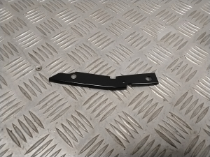 Front bumper bracket