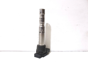 AUDI A8 D3 (2002–2010) Ignition coil 07C905115J - 2