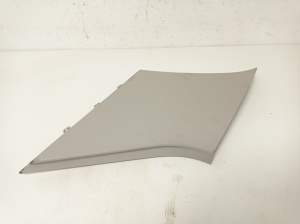 Volkswagen Golf VIII (2019–2026) Tagumise toe sisekujundus 5H9867246A - 3