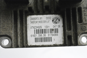 FIAT Grande Punto (2005–2026) Motorsteuergerät 51784956 - 4