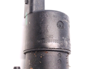 Peugeot 208 (2019–2026) Front windshield washer pump 9825894180 - 3