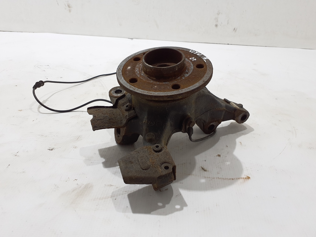 MERCEDES-BENZ Vito W447 (2014-2023) Front Right Wheel Hub A4473300720 25607540